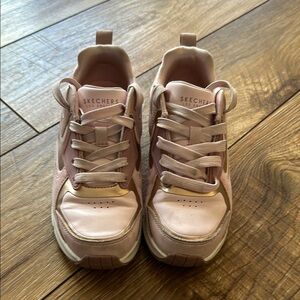 Skechers Kids Sneakers in Pink and White